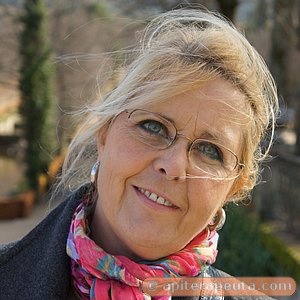 Apiterapeuta Marusela Garcia - Apiterapia en Madrid HD